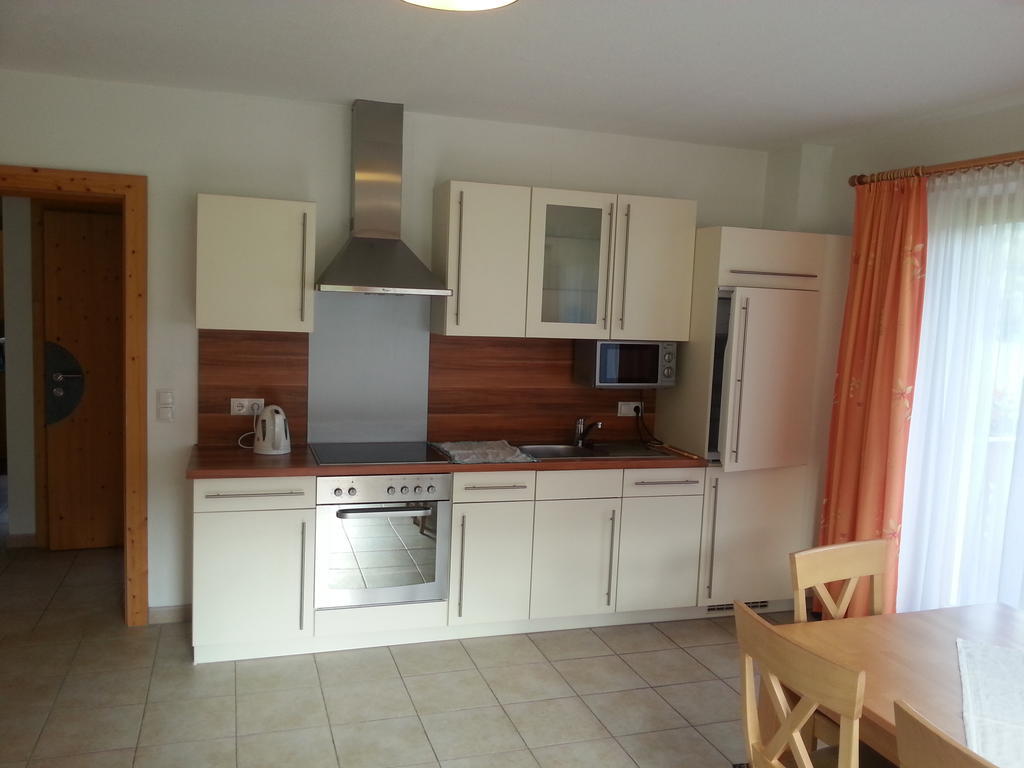 Apartment mit 2 Schlafzimmern und Balkon